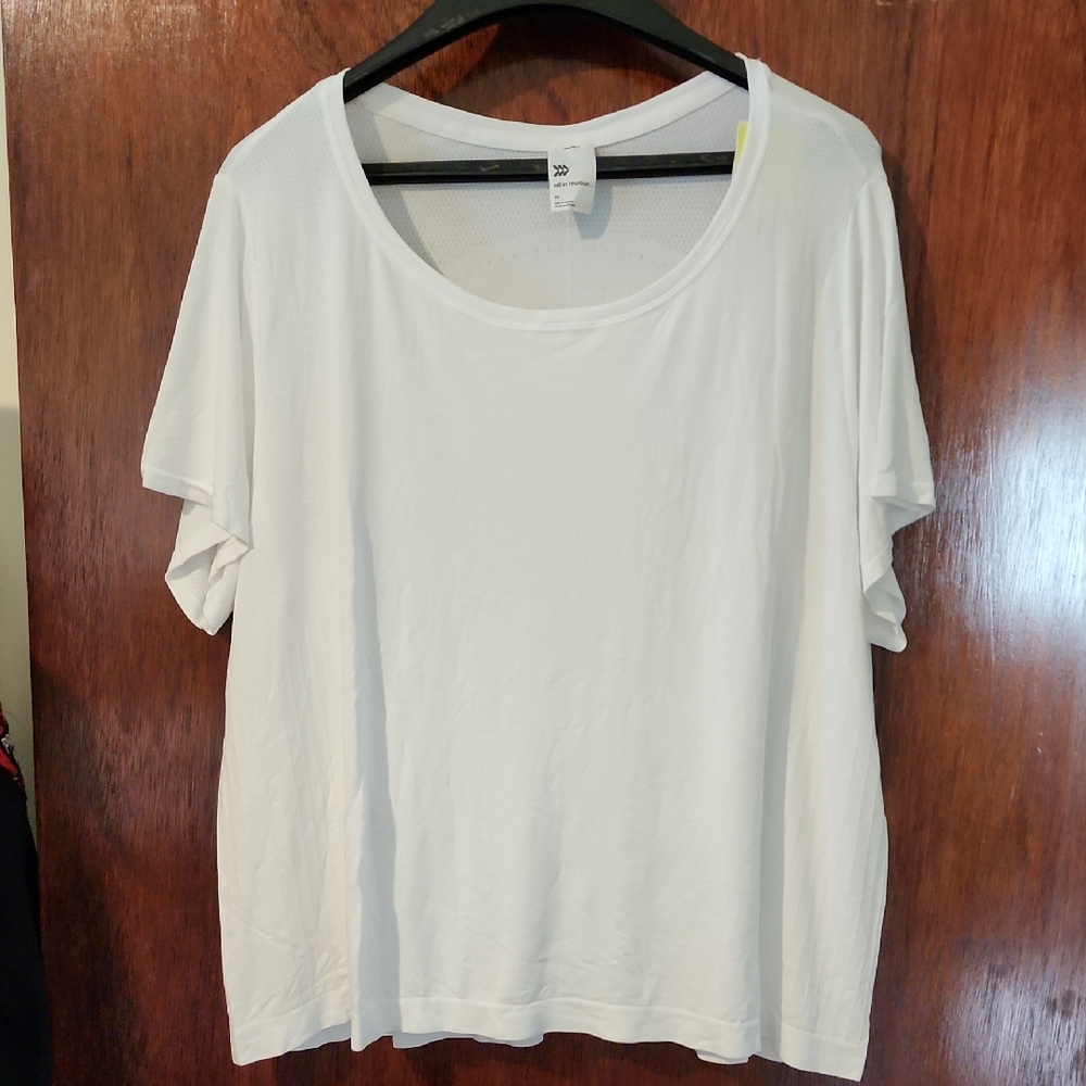 All In Motion White Short Sleeve Women's Tee